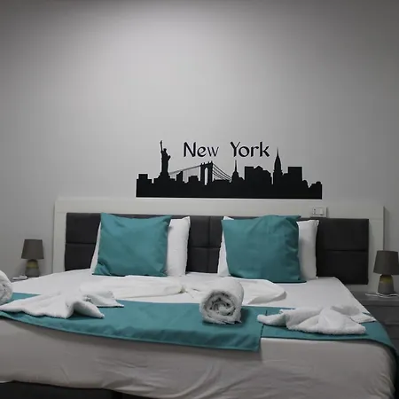 מלון New York Kamez